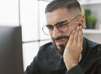 The Link Between Stress and TMJ Disorders: Understanding Symptoms and Treatment Options